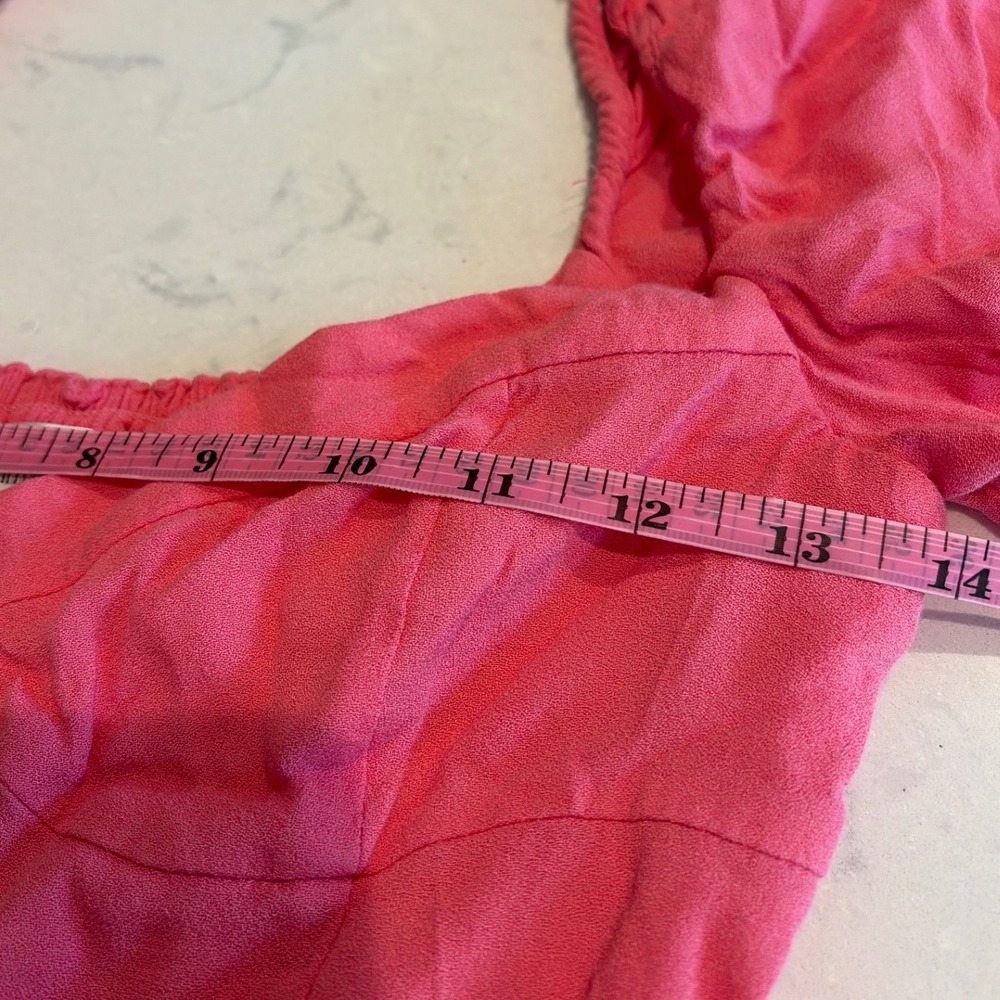 Wilfred Aritzia Puff Sleeve Blouse Womens S Pink Smocked Crop Top Cottagecore - Picture 8 of 9